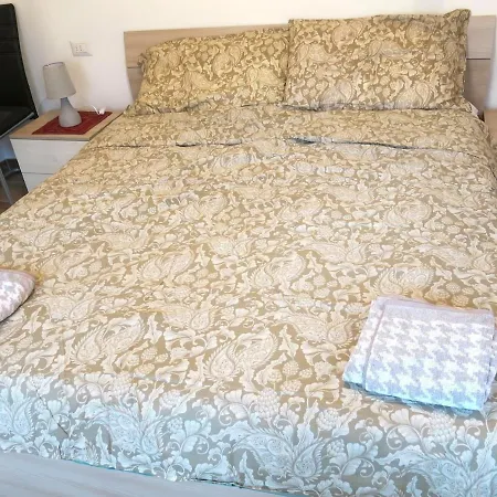 Piccola Casa A Valle Apartamento